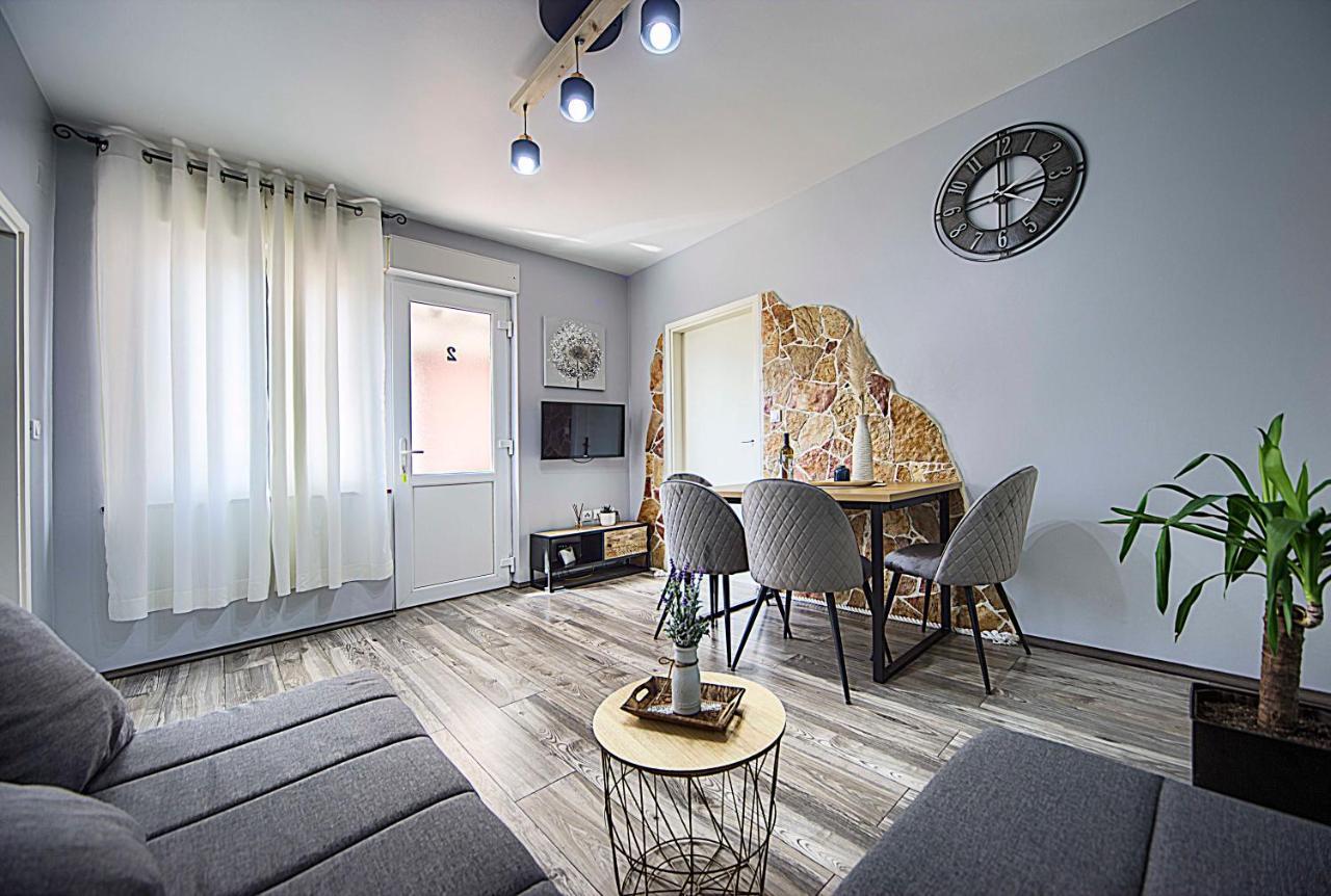 Apartment Korado Пула Екстериор снимка