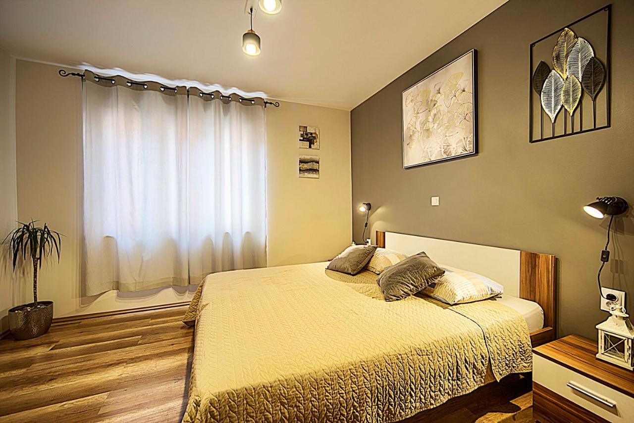 Apartment Korado Пула Екстериор снимка